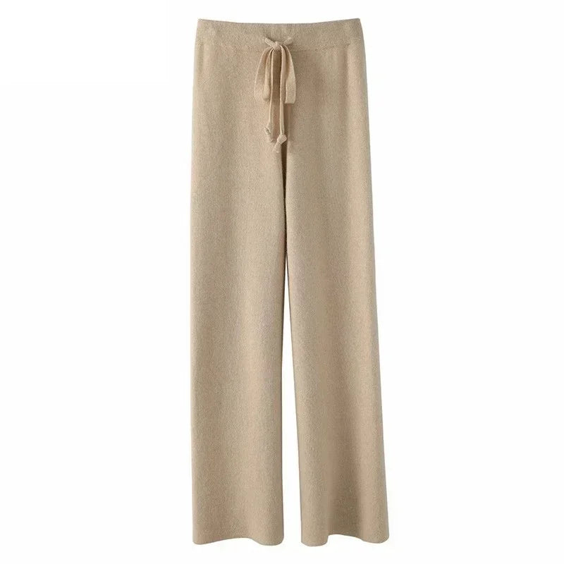 Women’s High-Waisted Loose Wool Wide-Leg Trousers featuring a high waist, button fly closure, and full-length, perfect for autumn and winter office wear.
