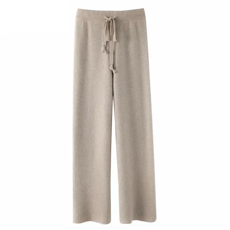Women’s High-Waisted Loose Wool Wide-Leg Trousers featuring a high waist, button fly closure, and full-length, perfect for autumn and winter office wear.