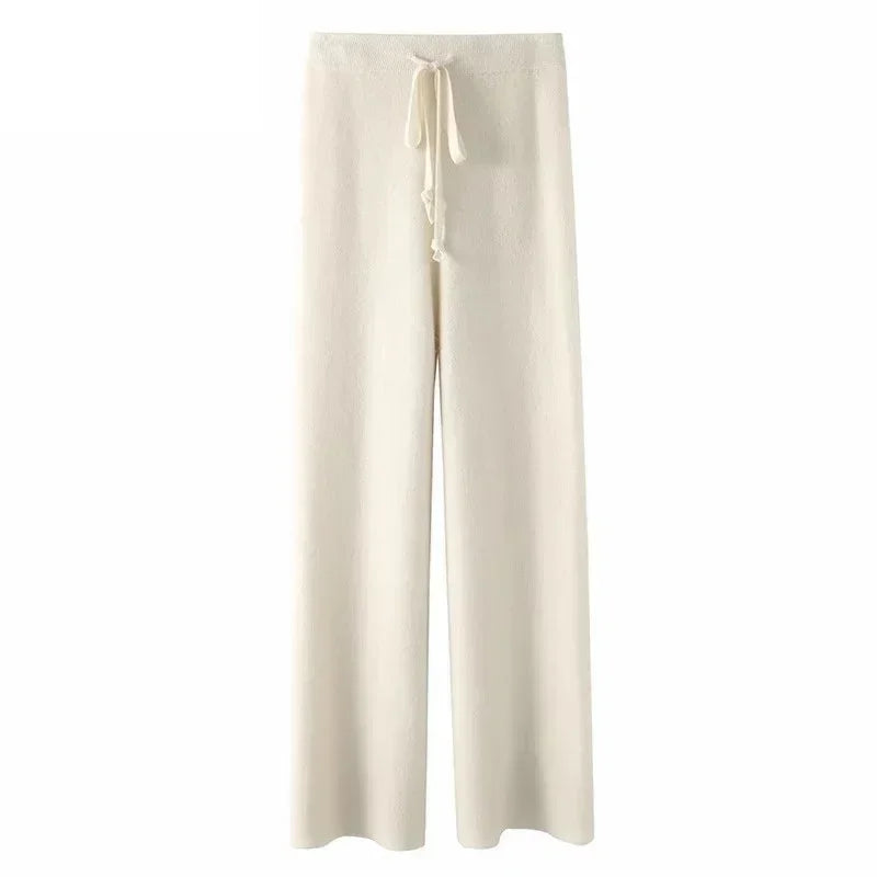 Women’s High-Waisted Loose Wool Wide-Leg Trousers featuring a high waist, button fly closure, and full-length, perfect for autumn and winter office wear.