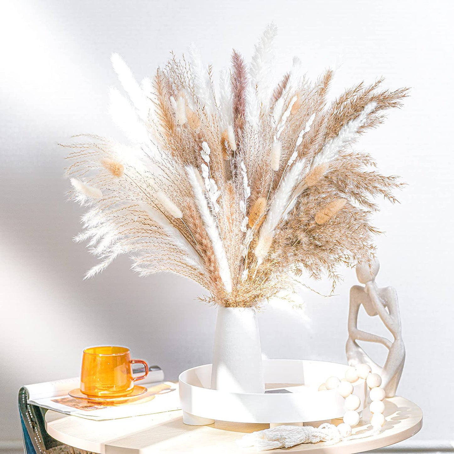 Natural Dried Pampas Bouquet - Autumn home decoration with dried flowers. Ideal for weddings, parties, and more.