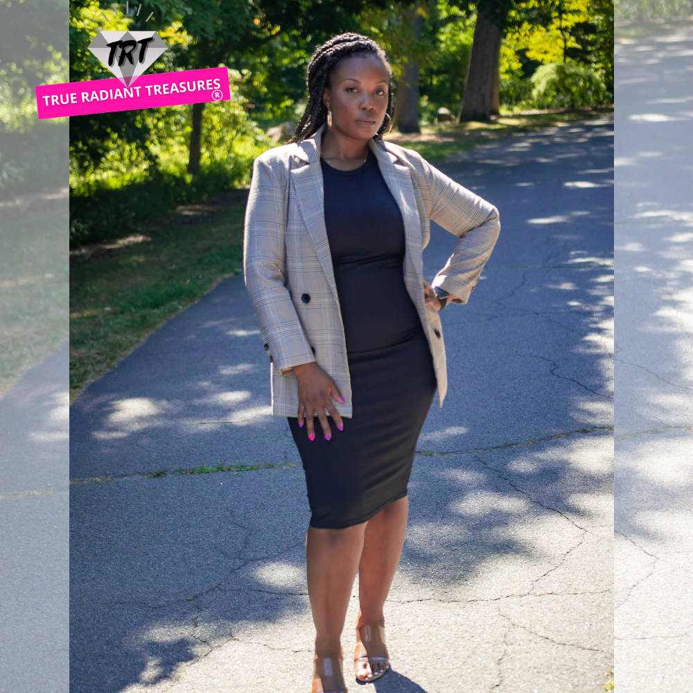 Slim-Fit Long Dress in Multiple Colors - Flatters Your Hips and Figure - Perfect for Any Occasion