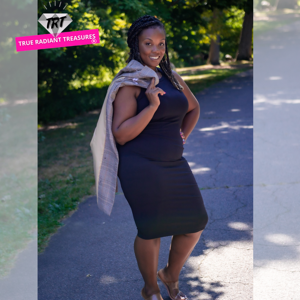 Slim-Fit Long Dress in Multiple Colors - Flatters Your Hips and Figure - Perfect for Any Occasion