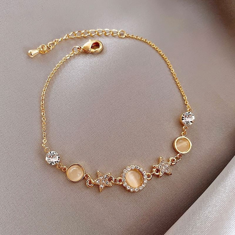 Cute and trendy crystal pearl chain bracelet for girls who love fashion.