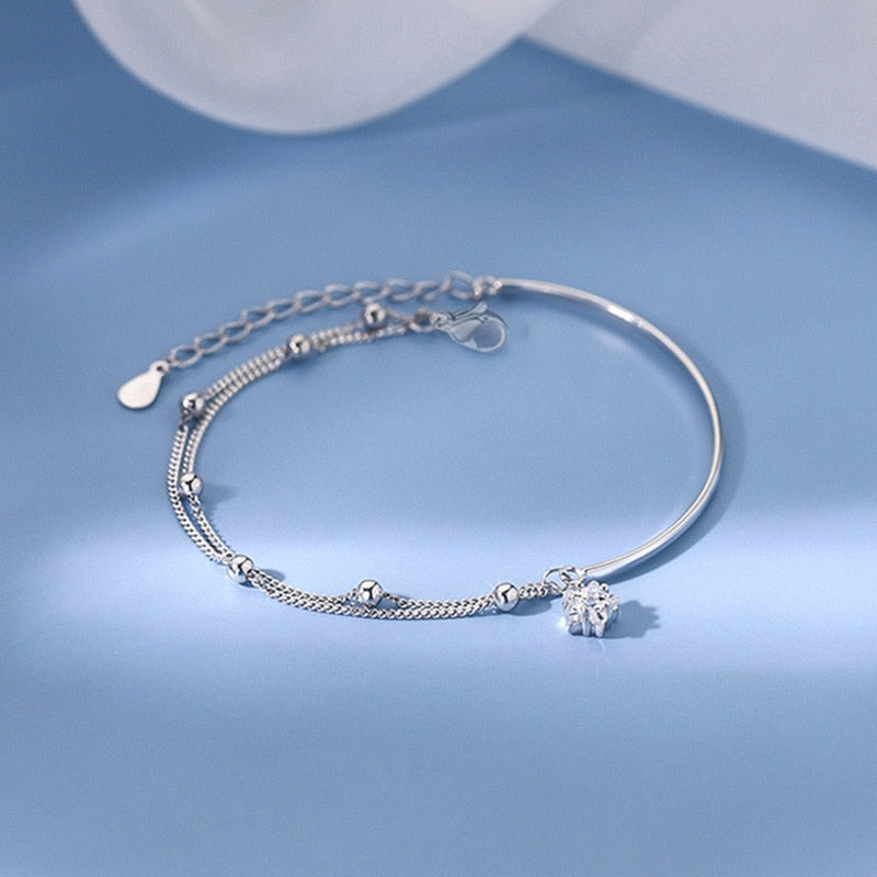 Cute and trendy crystal pearl chain bracelet for girls who love fashion.