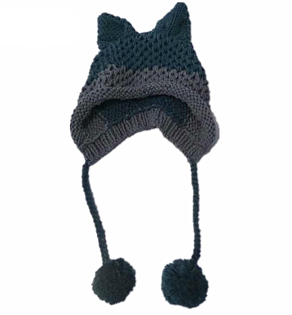Warm Winter Warm Beanies made of 100% acrylic fiber in various colors.