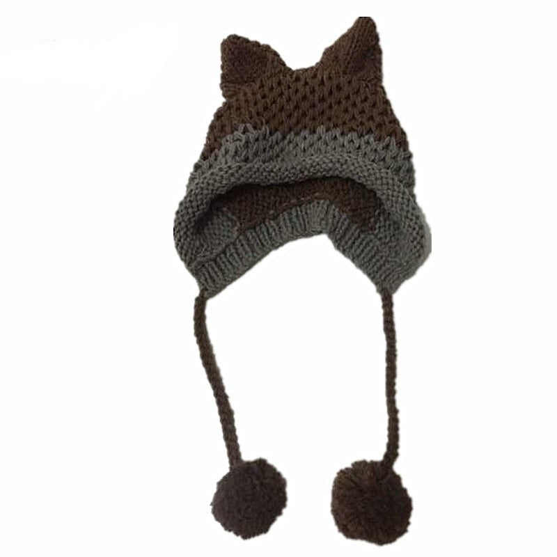Warm Winter Warm Beanies made of 100% acrylic fiber in various colors.
