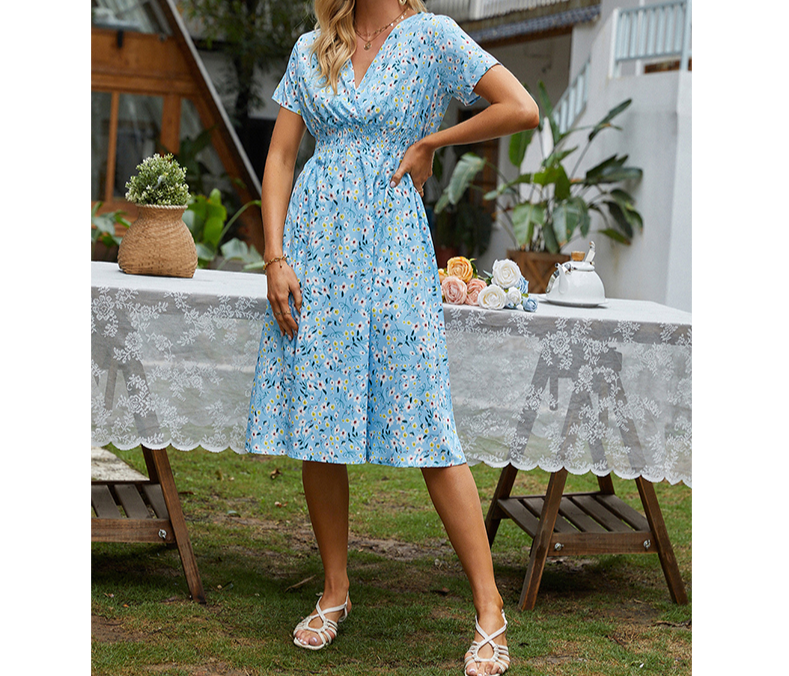 Floral v-neck chiffon dress - a perfect addition to your wardrobe with its bright floral print and A-line silhouette.