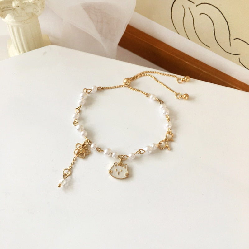 Cute and trendy crystal pearl chain bracelet for girls who love fashion.