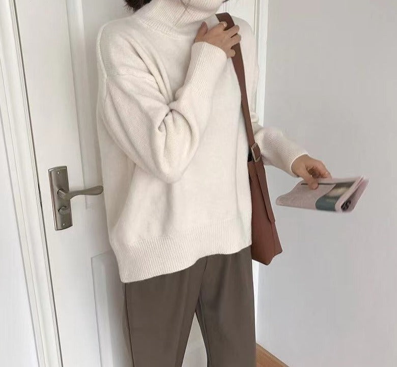 Elegant Turtle Neck Sweater | Stylish, Warm & Comfortable | Perfect for Cold Weather | Pair with Jeans & Boots