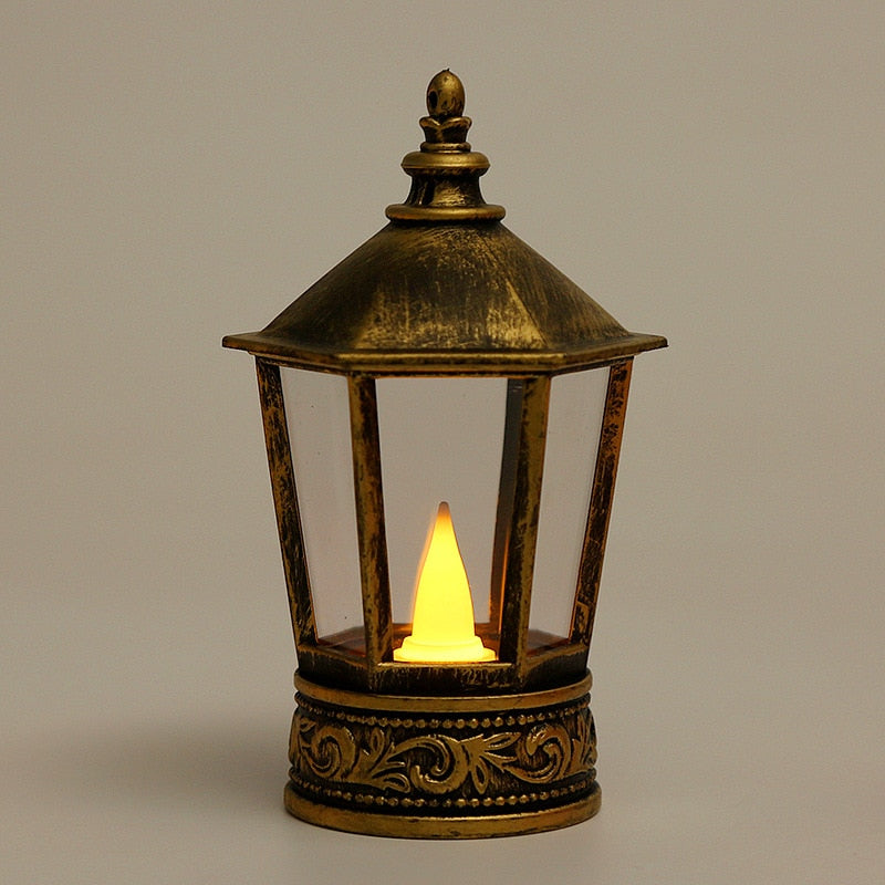 Beautiful decorative lantern, perfect centerpiece for parties and special occasions, adding charm and cheerfulness to the ambiance.