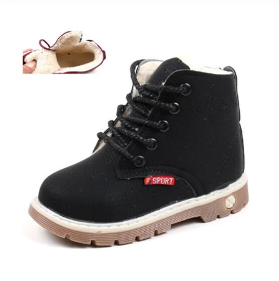 Stylish leather shoes suitable for school and various activities. These shoes have a thick lining for warmth and are made of high-quality materials. Available in different sizes to fit your boys.